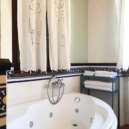 Sleeps 12 With Pool And Wifi *